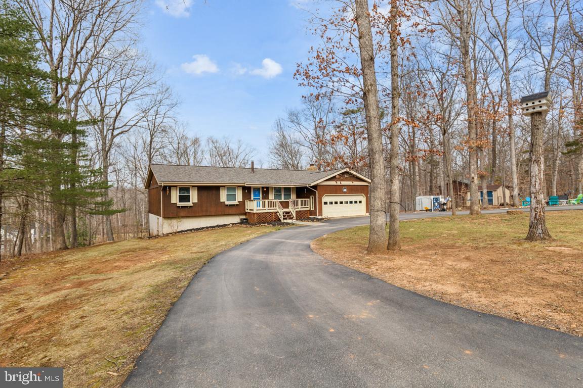 16491 ROBLEDO RD, GAINESVILLE, Virginia 20155, 5 Bedrooms Bedrooms, ,3 BathroomsBathrooms,Residential,For sale,16491 ROBLEDO RD,VAPW2086136 MLS # VAPW2086136