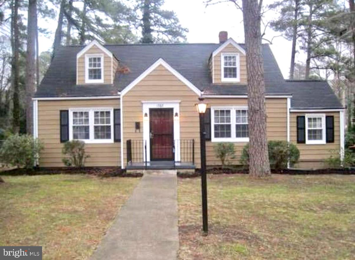 1767 EAST BLVD, PETERSBURG, Virginia 23805, 3 Bedrooms Bedrooms, 8 Rooms Rooms,2 BathroomsBathrooms,Residential,For sale,1767 EAST BLVD,VAPC2000098 MLS # VAPC2000098