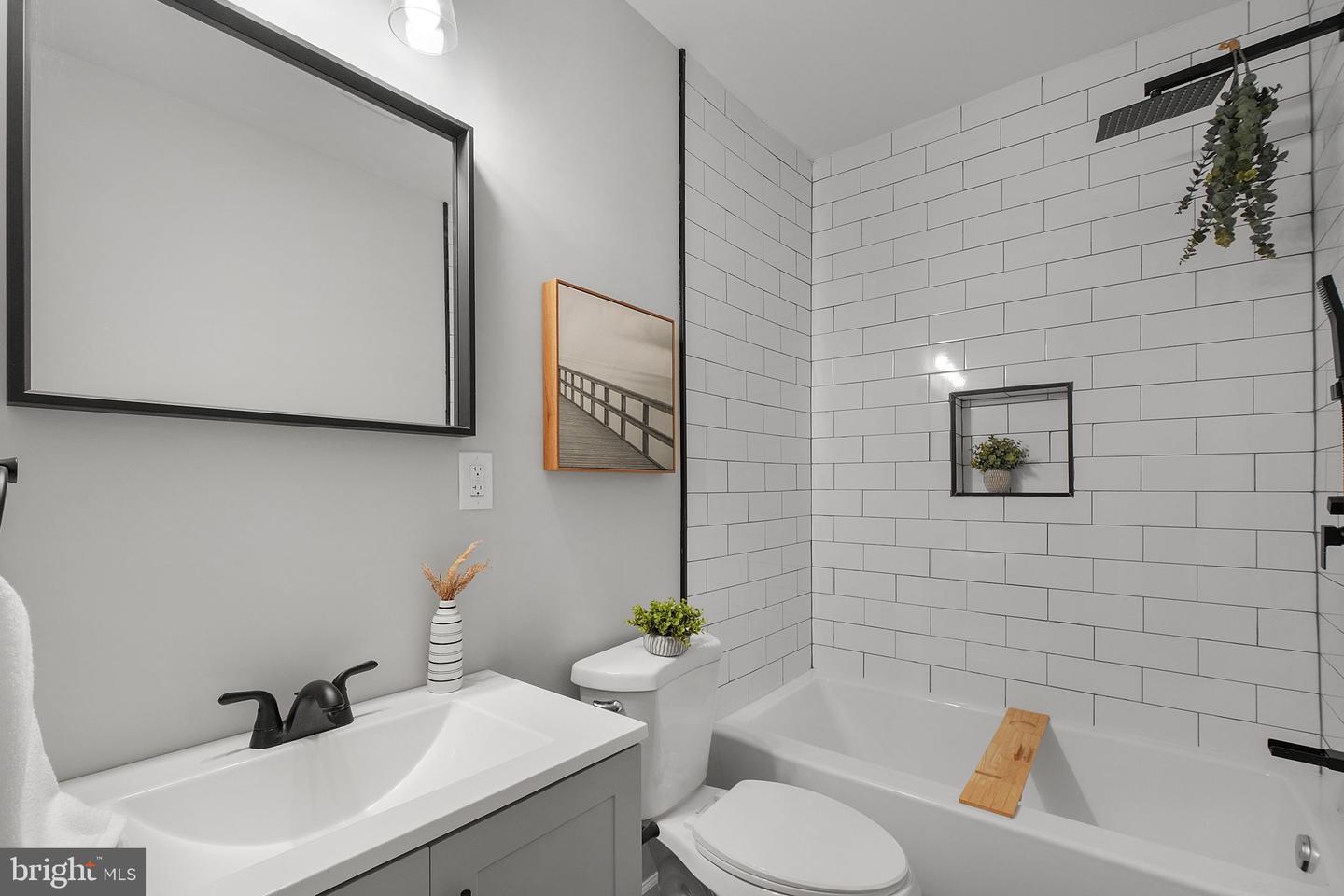 1304 S ST SE, WASHINGTON, District Of Columbia 20020, 4 Bedrooms Bedrooms, ,3 BathroomsBathrooms,Residential,For sale,1304 S ST SE,DCDC2186758 MLS # DCDC2186758