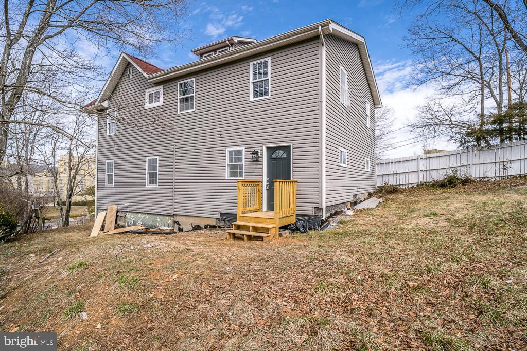 413 N RANDOLPH ST ST, LEXINGTON, Virginia 24450, 5 Bedrooms Bedrooms, ,2 BathroomsBathrooms,Residential,For sale,413 N RANDOLPH ST ST,VALX2000002 MLS # VALX2000002