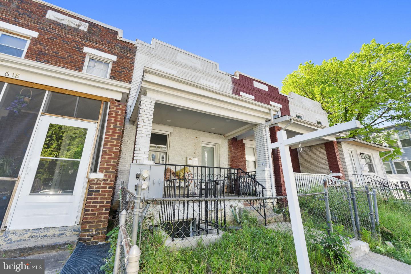 620 20TH ST NE, WASHINGTON, District Of Columbia 20002, 4 Bedrooms Bedrooms, ,3 BathroomsBathrooms,Residential,For sale,620 20TH ST NE,DCDC2188718 MLS # DCDC2188718