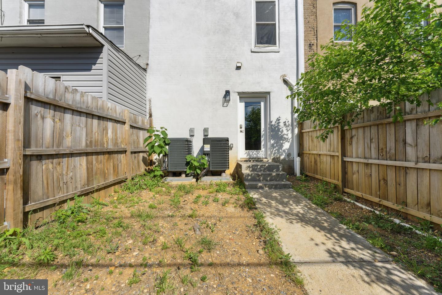 620 20TH ST NE, WASHINGTON, District Of Columbia 20002, 4 Bedrooms Bedrooms, ,3 BathroomsBathrooms,Residential,For sale,620 20TH ST NE,DCDC2188718 MLS # DCDC2188718