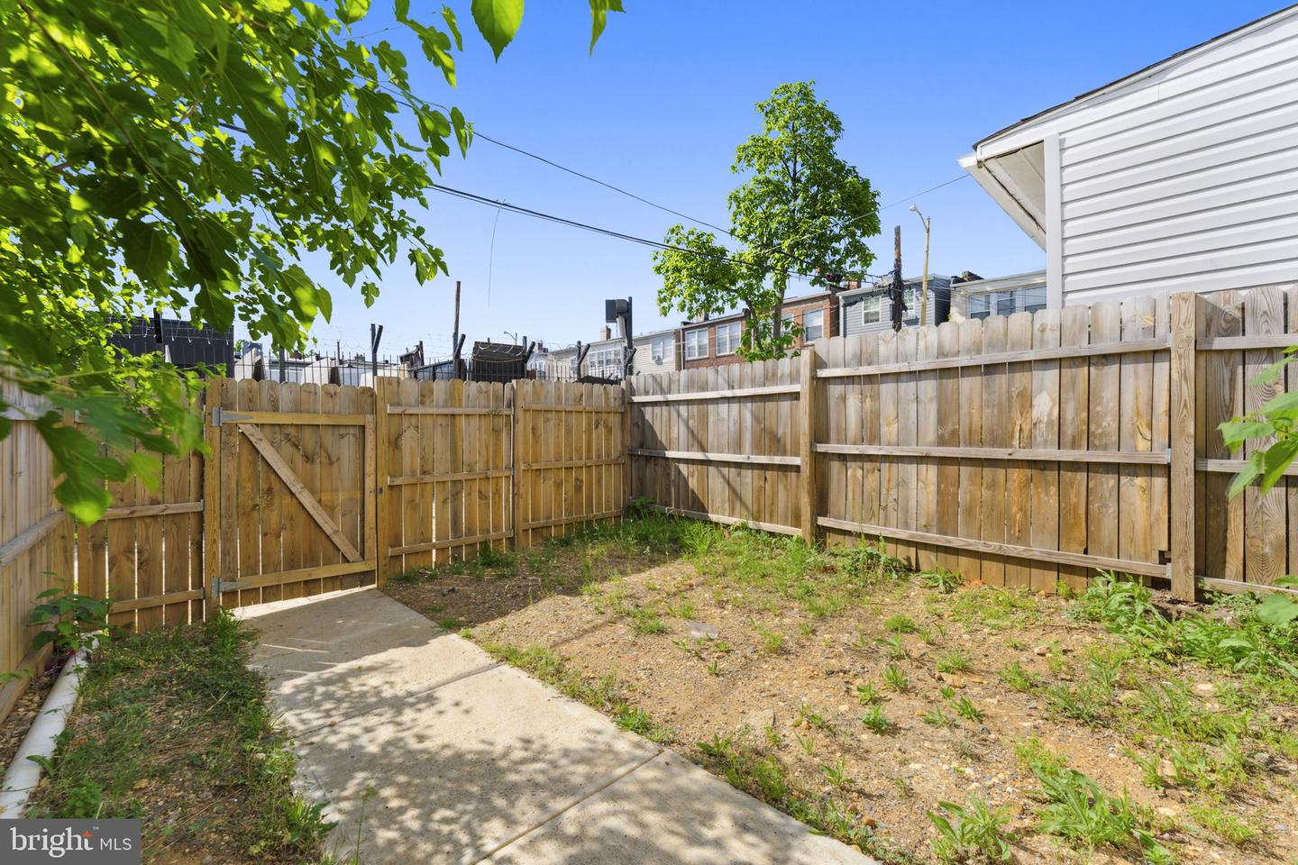 620 20TH ST NE, WASHINGTON, District Of Columbia 20002, 4 Bedrooms Bedrooms, ,3 BathroomsBathrooms,Residential,For sale,620 20TH ST NE,DCDC2188718 MLS # DCDC2188718