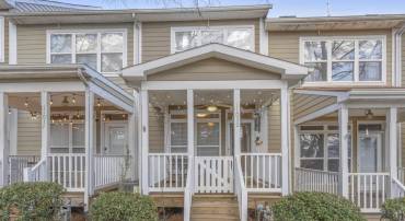 1103 DRUID AVE #G, CHARLOTTESVILLE, Virginia 22902, 2 Bedrooms Bedrooms, ,3 BathroomsBathrooms,Residential,For sale,1103 DRUID AVE #G,661570 MLS # 661570