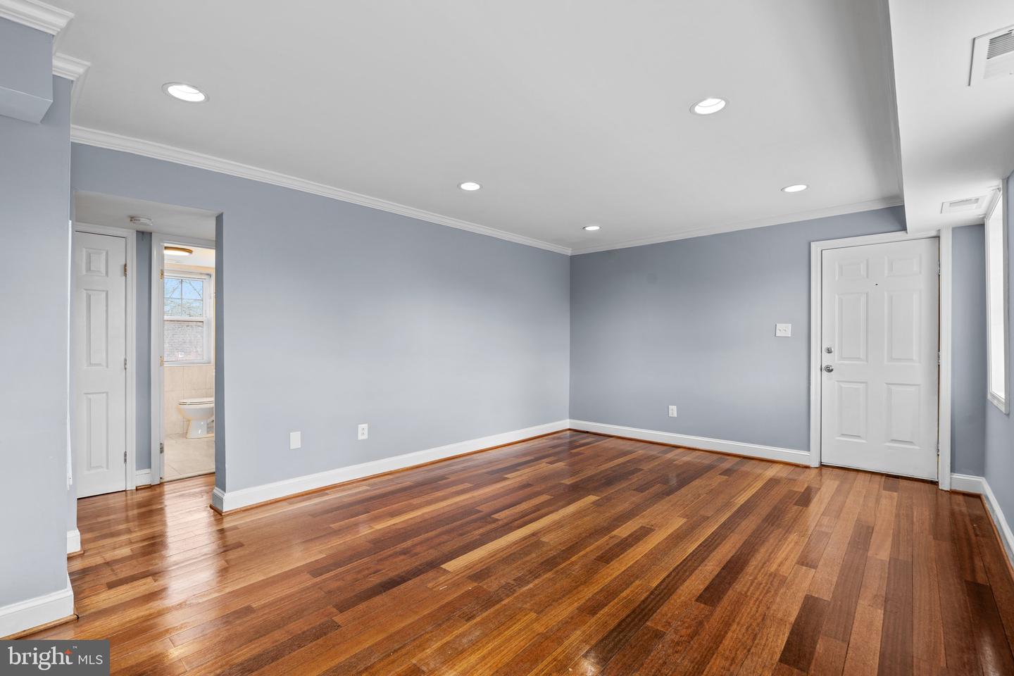 3866 9TH ST SE #201, WASHINGTON, District Of Columbia 20032, 2 Bedrooms Bedrooms, ,1 BathroomBathrooms,Residential,For sale,3866 9TH ST SE #201,DCDC2188864 MLS # DCDC2188864