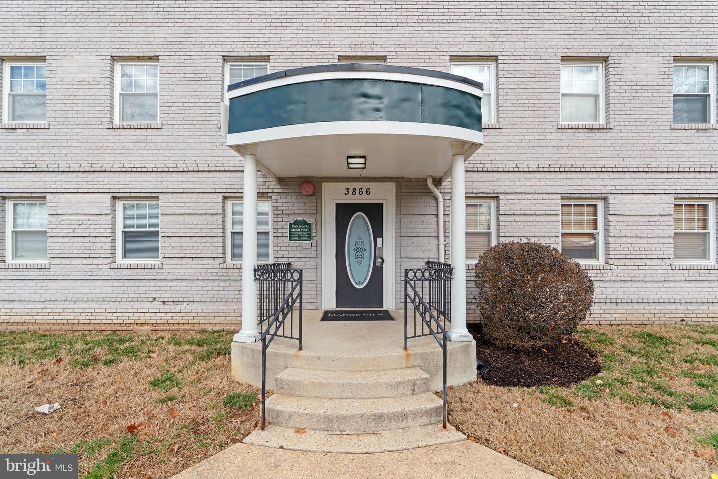 3866 9TH ST SE #101, WASHINGTON, District Of Columbia 20032, 2 Bedrooms Bedrooms, ,1 BathroomBathrooms,Residential,For sale,3866 9TH ST SE #101,DCDC2188884 MLS # DCDC2188884