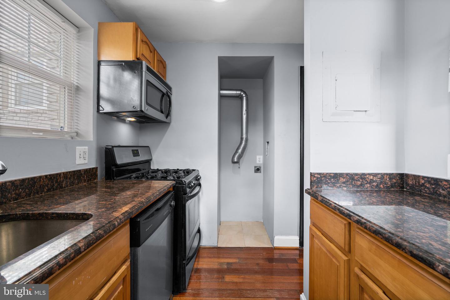 3866 9TH ST SE #101, WASHINGTON, District Of Columbia 20032, 2 Bedrooms Bedrooms, ,1 BathroomBathrooms,Residential,For sale,3866 9TH ST SE #101,DCDC2188884 MLS # DCDC2188884