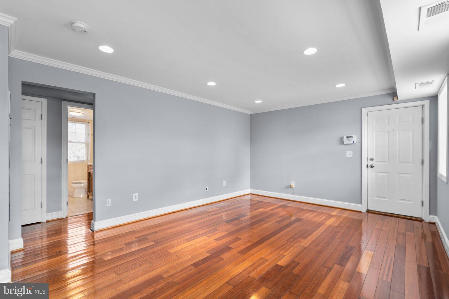 3866 9TH ST SE #101, WASHINGTON, District Of Columbia 20032, 2 Bedrooms Bedrooms, ,1 BathroomBathrooms,Residential,For sale,3866 9TH ST SE #101,DCDC2188884 MLS # DCDC2188884