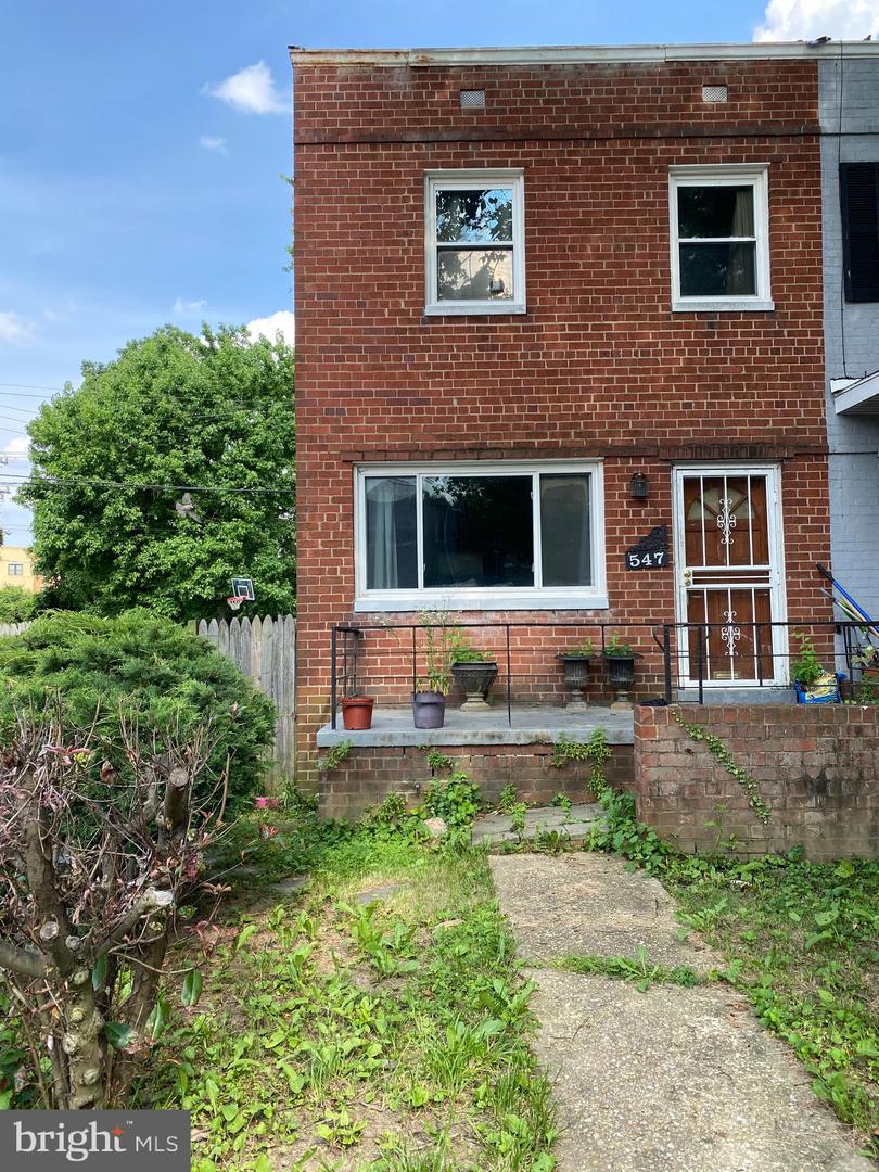 547 E DUNCAN AVE, ALEXANDRIA, Virginia 22301, 2 Bedrooms Bedrooms, ,1 BathroomBathrooms,Residential,For sale,547 E DUNCAN AVE,VAAX2034174 MLS # VAAX2034174