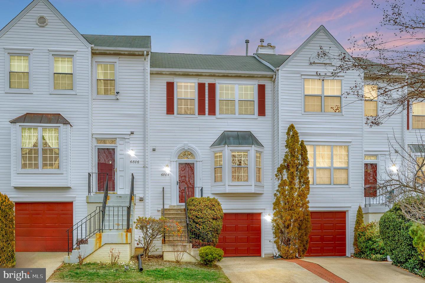 6804 SIGNATURE CIR, ALEXANDRIA, Virginia 22310, 3 Bedrooms Bedrooms, ,2 BathroomsBathrooms,Residential,For sale,6804 SIGNATURE CIR,VAFX2222430 MLS # VAFX2222430