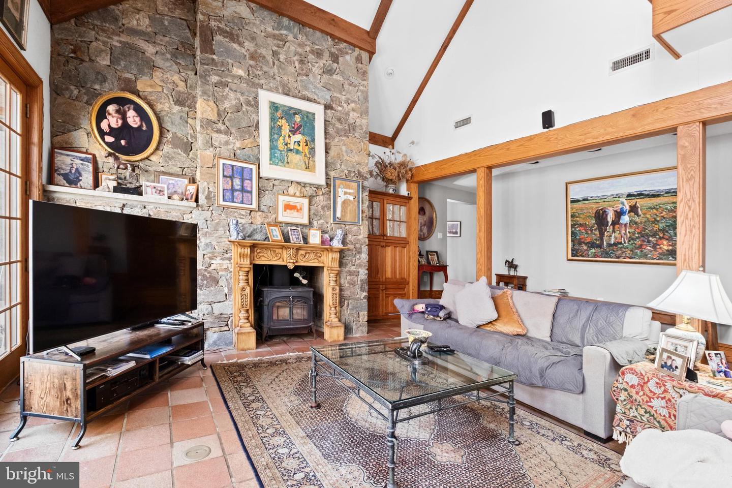 101 JEFFERSON RUN RD, GREAT FALLS, Virginia 22066, 4 Bedrooms Bedrooms, ,4 BathroomsBathrooms,Residential,For sale,101 JEFFERSON RUN RD,VAFX2223630 MLS # VAFX2223630