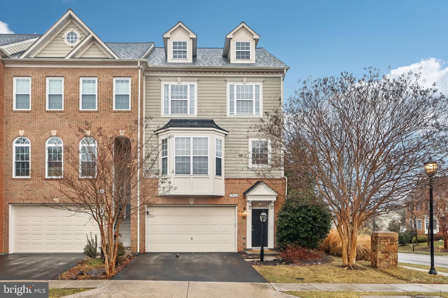 19162 RANLEIGH TER, LEESBURG, Virginia 20176, 3 Bedrooms Bedrooms, ,3 BathroomsBathrooms,Residential,For sale,19162 RANLEIGH TER,VALO2088170 MLS # VALO2088170