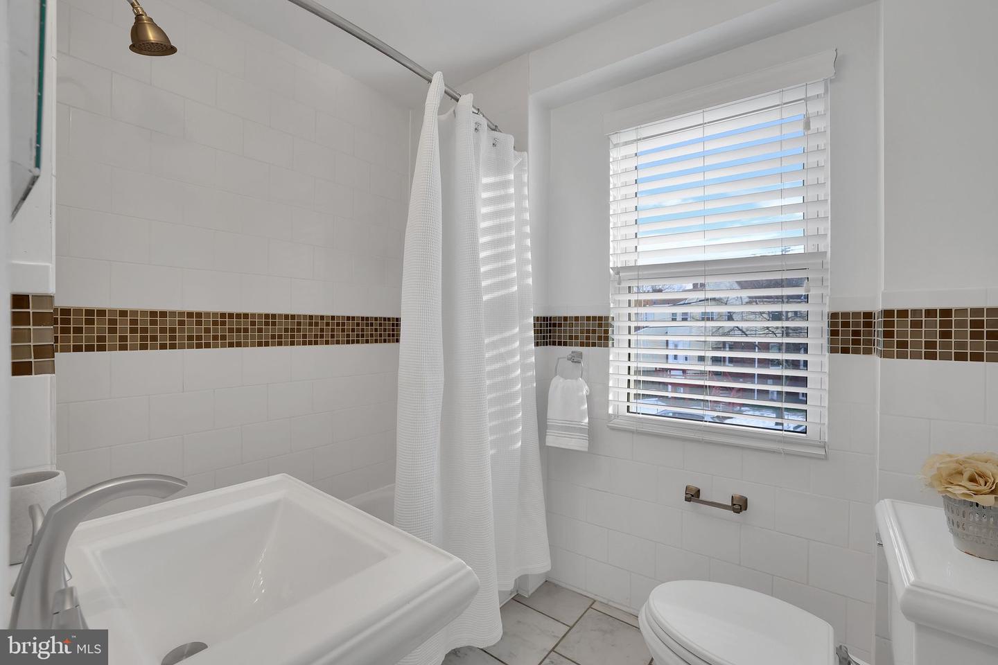 1926 QUINCY ST NE, WASHINGTON, District Of Columbia 20018, 4 Bedrooms Bedrooms, ,1 BathroomBathrooms,Residential,For sale,1926 QUINCY ST NE,DCDC2188960 MLS # DCDC2188960