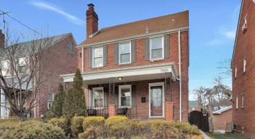 1926 QUINCY ST NE, WASHINGTON, District Of Columbia 20018, 4 Bedrooms Bedrooms, ,1 BathroomBathrooms,Residential,For sale,1926 QUINCY ST NE,DCDC2188960 MLS # DCDC2188960