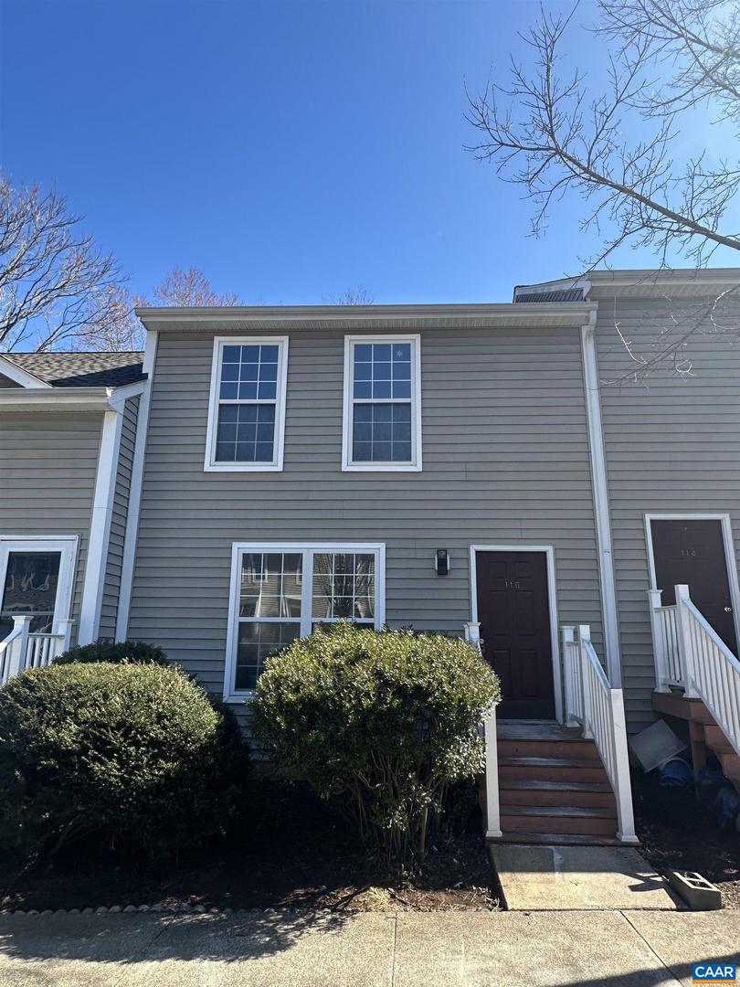 116 GREENWICH CT, CHARLOTTESVILLE, Virginia 22902, 3 Bedrooms Bedrooms, ,1 BathroomBathrooms,Residential,For sale,116 GREENWICH CT,661427 MLS # 661427