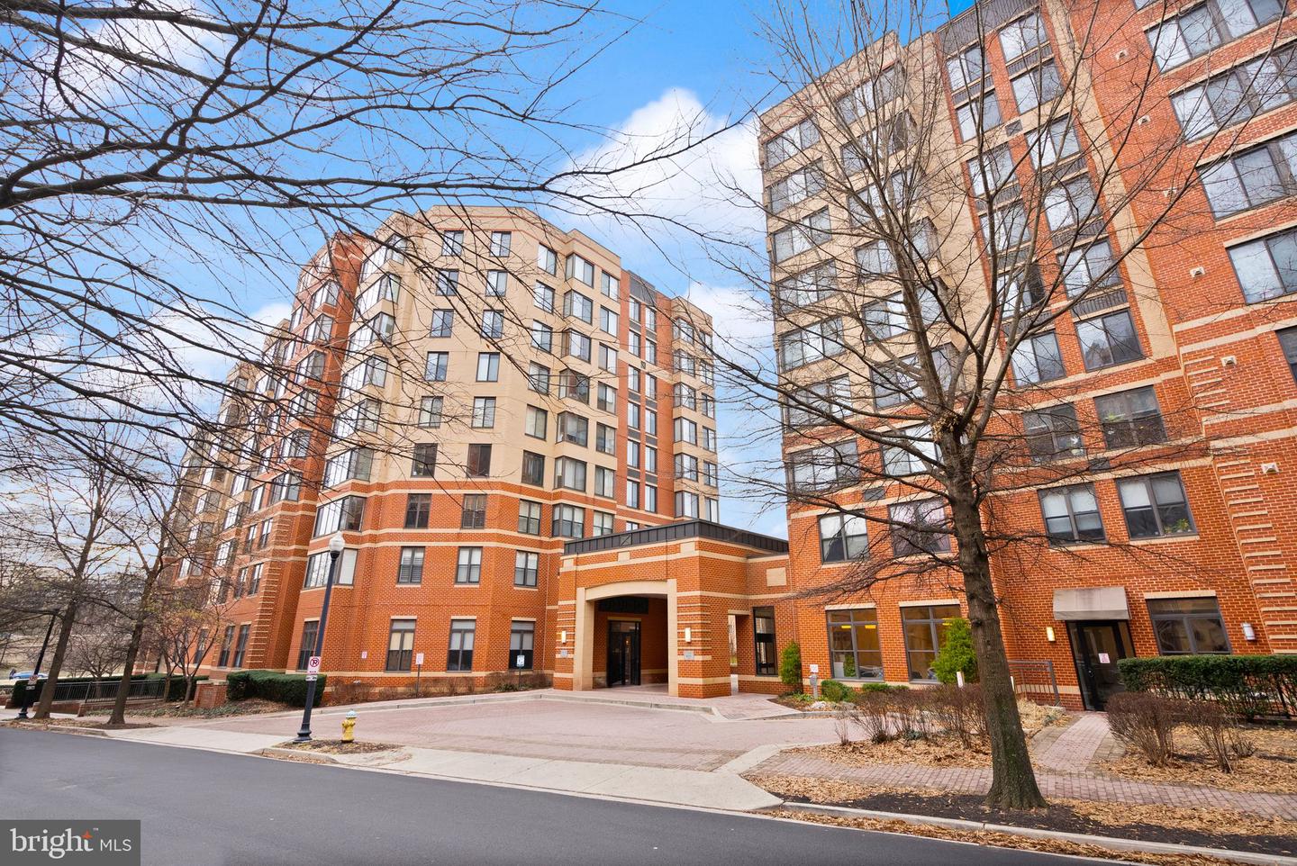 2220 FAIRFAX DR #109, ARLINGTON, Virginia 22201, 1 Bedroom Bedrooms, ,1 BathroomBathrooms,Residential,For sale,2220 FAIRFAX DR #109,VAAR2054268 MLS # VAAR2054268