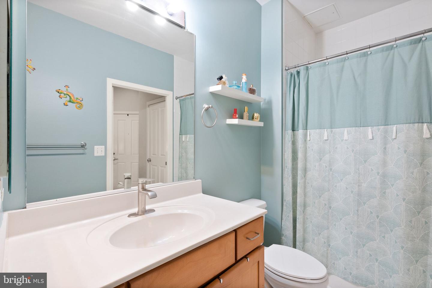 2220 FAIRFAX DR #109, ARLINGTON, Virginia 22201, 1 Bedroom Bedrooms, ,1 BathroomBathrooms,Residential,For sale,2220 FAIRFAX DR #109,VAAR2054268 MLS # VAAR2054268