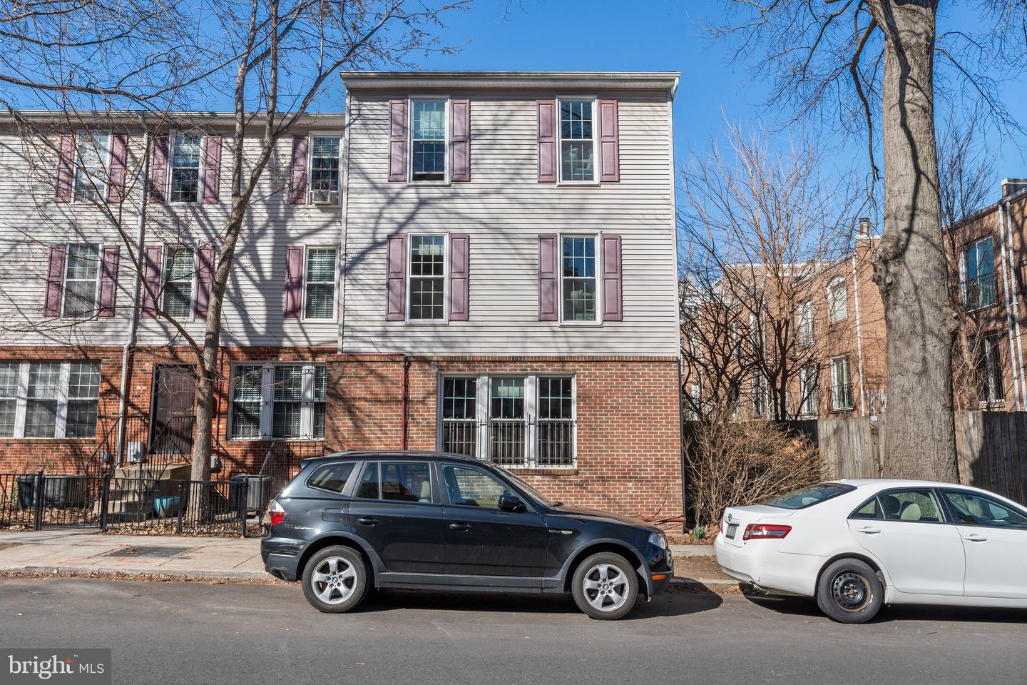 1103 HARVARD ST NW #1103F, WASHINGTON, District Of Columbia 20009, 4 Bedrooms Bedrooms, ,2 BathroomsBathrooms,Residential,For sale,1103 HARVARD ST NW #1103F,DCDC2189020 MLS # DCDC2189020