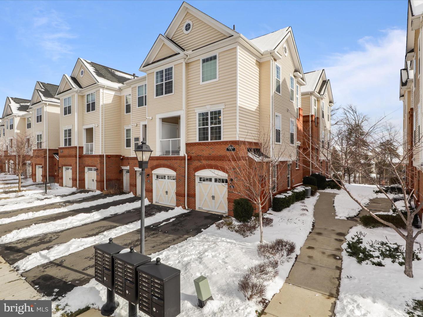 23276 SOUTHDOWN MANOR TER #117, ASHBURN, Virginia 20148, 2 Bedrooms Bedrooms, ,2 BathroomsBathrooms,Residential,For sale,23276 SOUTHDOWN MANOR TER #117,VALO2085954 MLS # VALO2085954