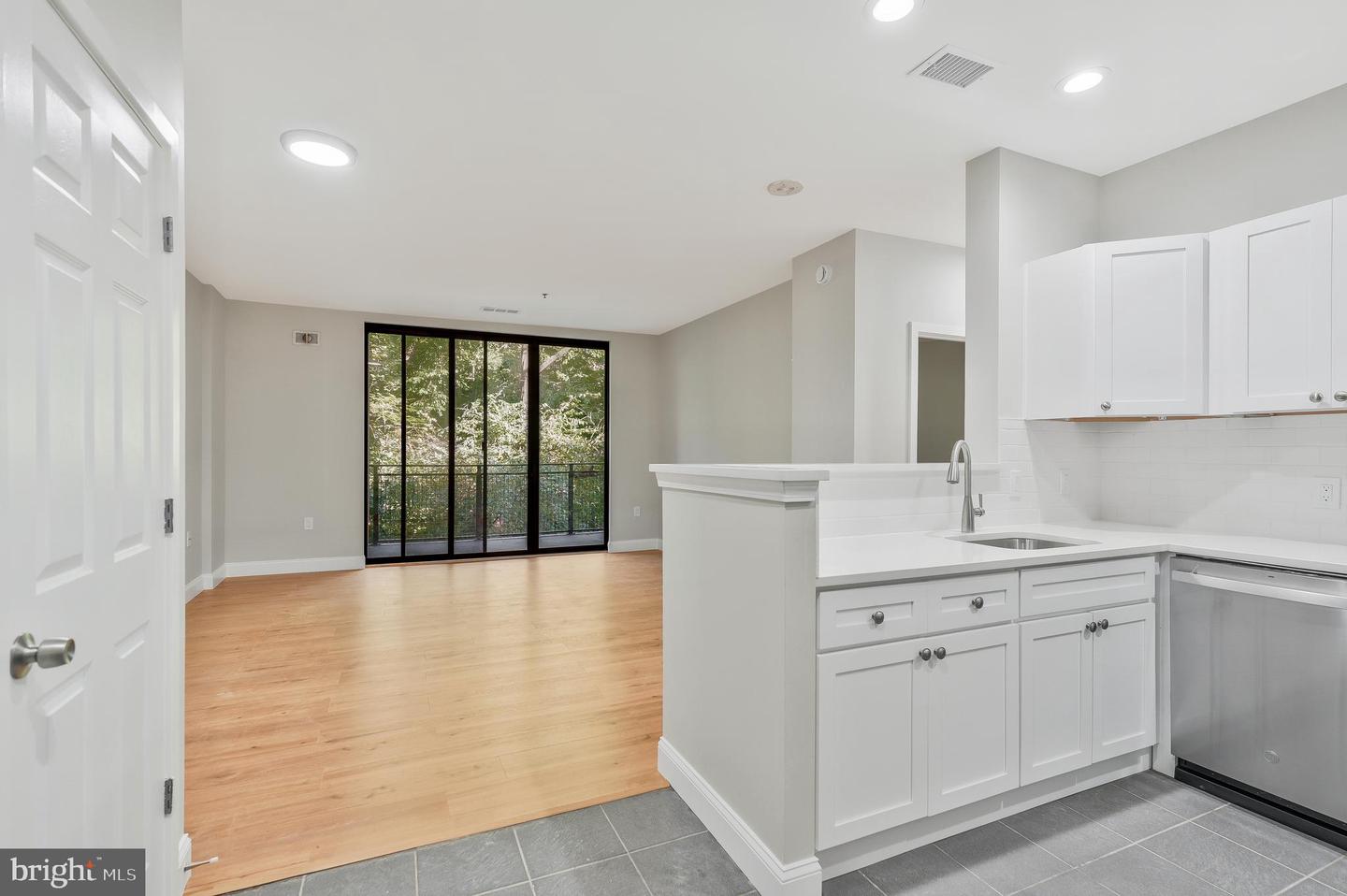 3883 CONNECTICUT AVE NW #T6, WASHINGTON, District Of Columbia 20008, 1 Bedroom Bedrooms, ,1 BathroomBathrooms,Residential,For sale,3883 CONNECTICUT AVE NW #T6,DCDC2164662 MLS # DCDC2164662