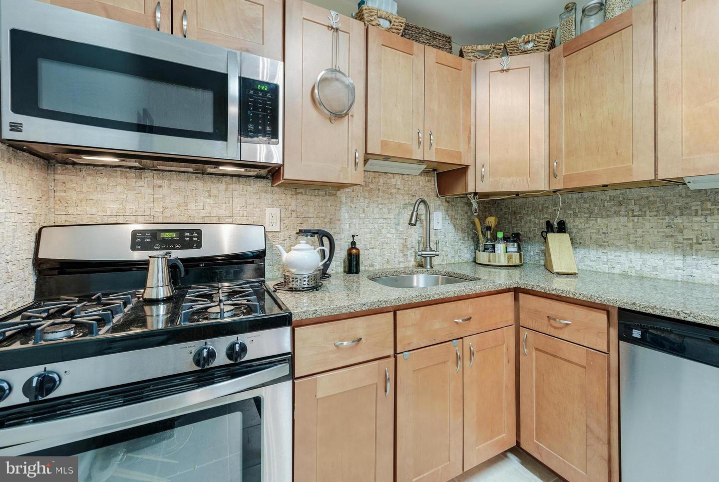 2939 VAN NESS ST NW #306, WASHINGTON, District Of Columbia 20008, 2 Bedrooms Bedrooms, 5 Rooms Rooms,2 BathroomsBathrooms,Residential,For sale,2939 VAN NESS ST NW #306,DCDC2177026 MLS # DCDC2177026