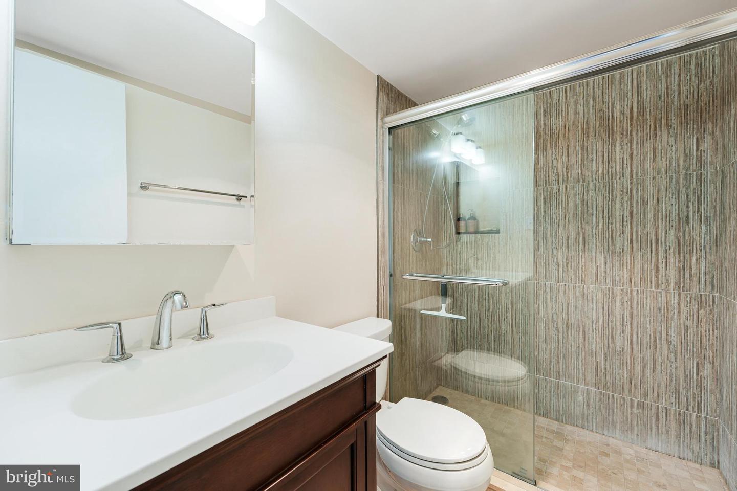 2939 VAN NESS ST NW #306, WASHINGTON, District Of Columbia 20008, 2 Bedrooms Bedrooms, 5 Rooms Rooms,2 BathroomsBathrooms,Residential,For sale,2939 VAN NESS ST NW #306,DCDC2177026 MLS # DCDC2177026