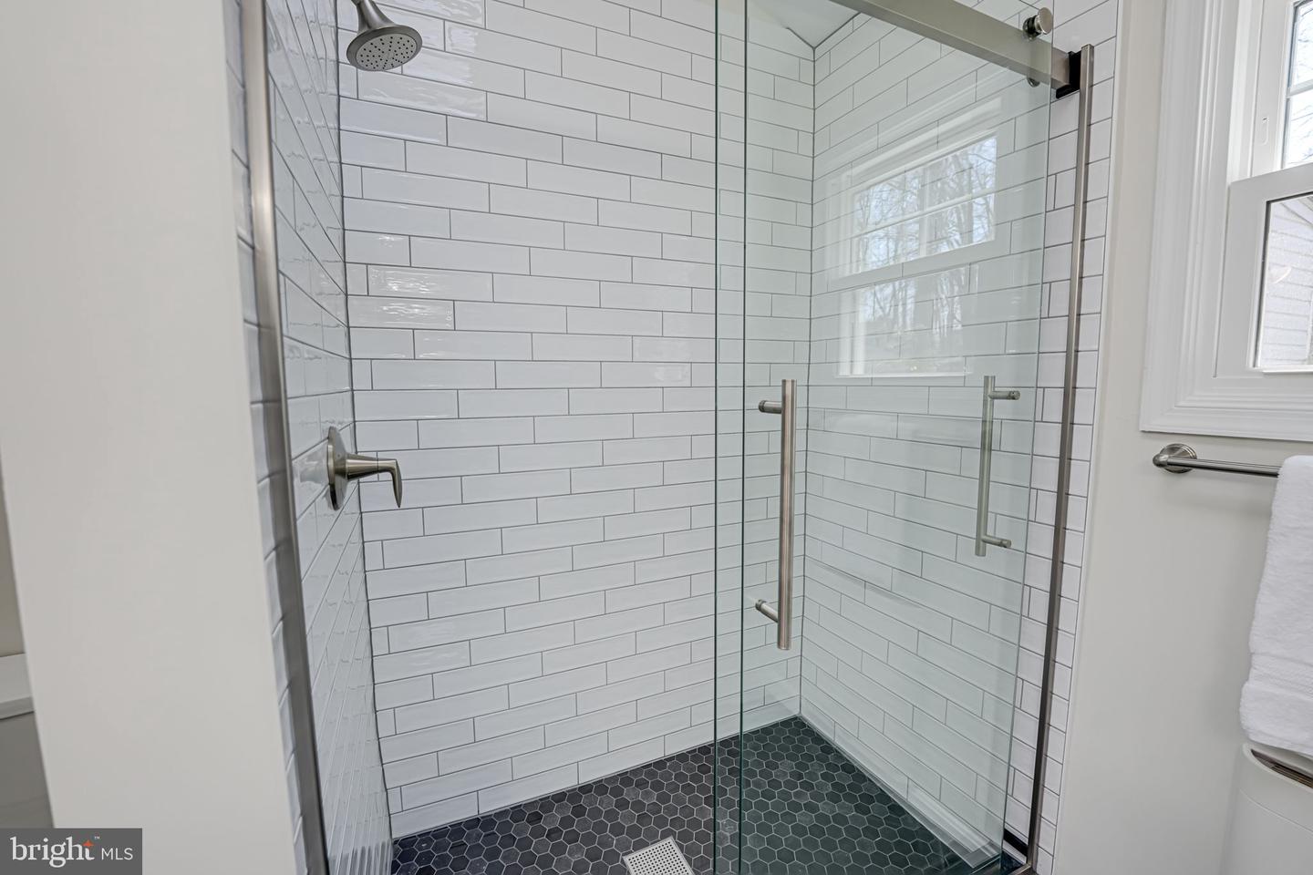 605 S SPRING ST, FALLS CHURCH, Virginia 22046, 3 Bedrooms Bedrooms, 8 Rooms Rooms,2 BathroomsBathrooms,Residential,For sale,605 S SPRING ST,VAFA2002788 MLS # VAFA2002788