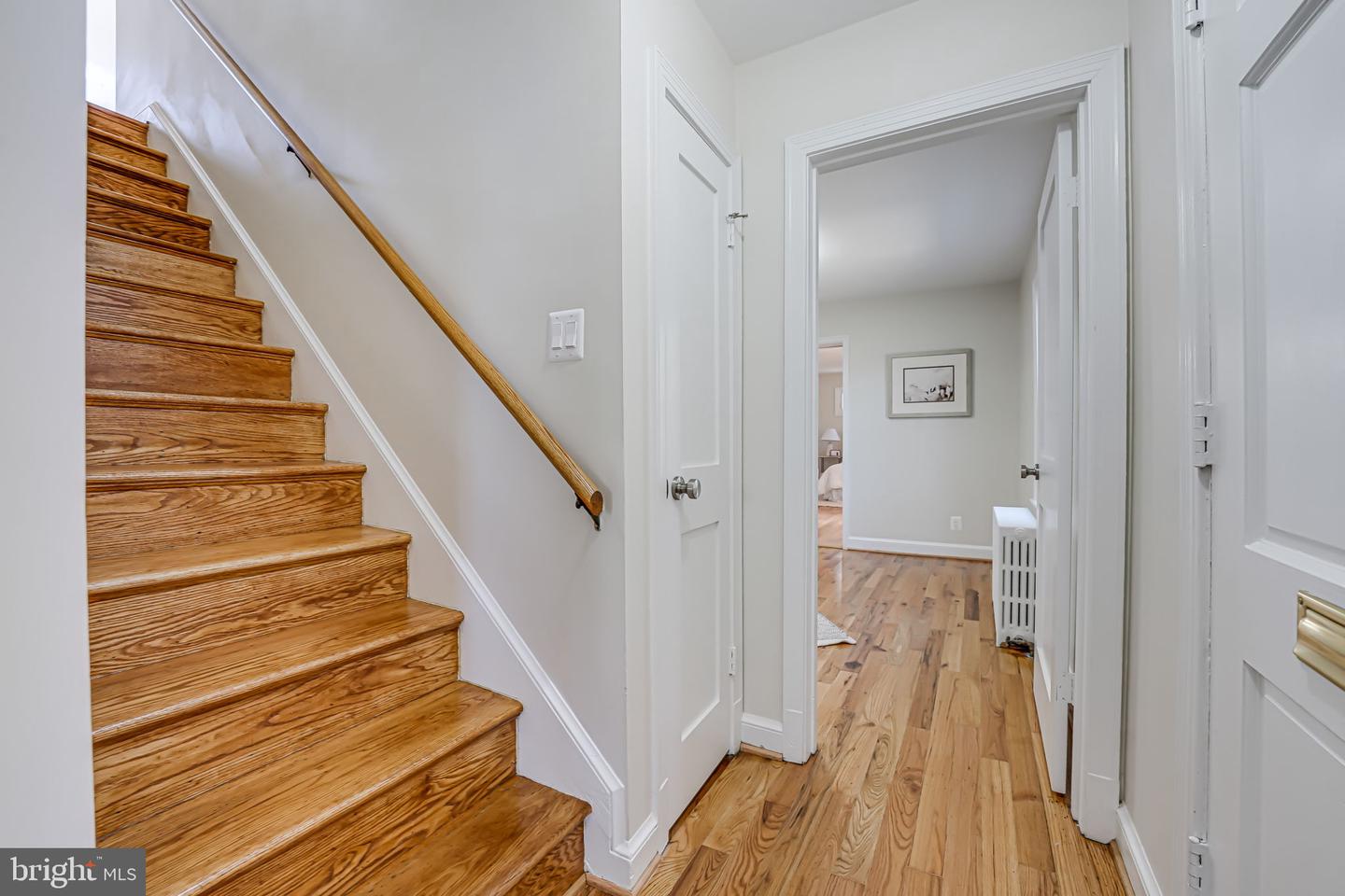 605 S SPRING ST, FALLS CHURCH, Virginia 22046, 3 Bedrooms Bedrooms, 8 Rooms Rooms,2 BathroomsBathrooms,Residential,For sale,605 S SPRING ST,VAFA2002788 MLS # VAFA2002788