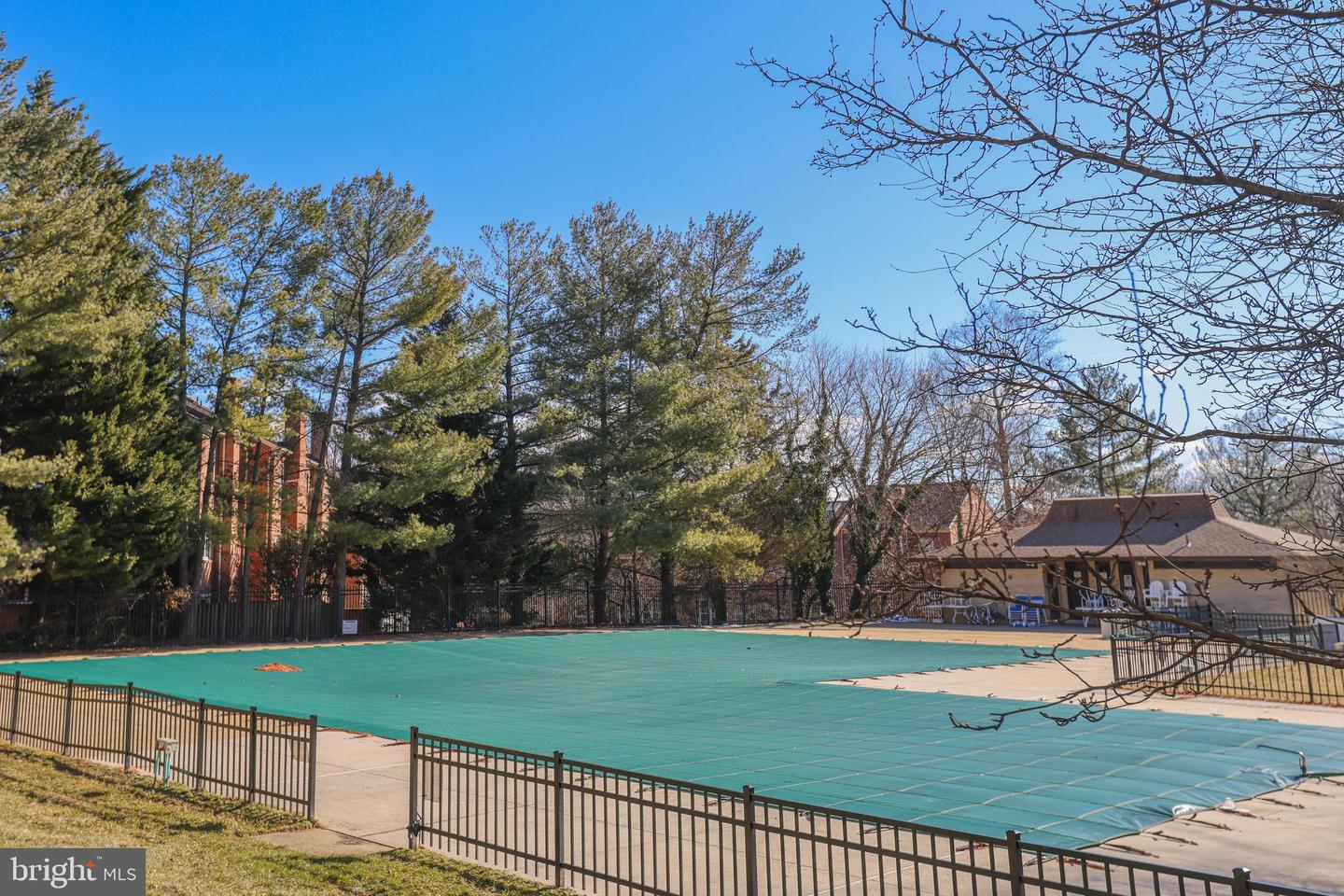 6001 ARLINGTON BLVD #605, FALLS CHURCH, Virginia 22044, 2 Bedrooms Bedrooms, ,2 BathroomsBathrooms,Residential,For sale,6001 ARLINGTON BLVD #605,VAFX2225350 MLS # VAFX2225350