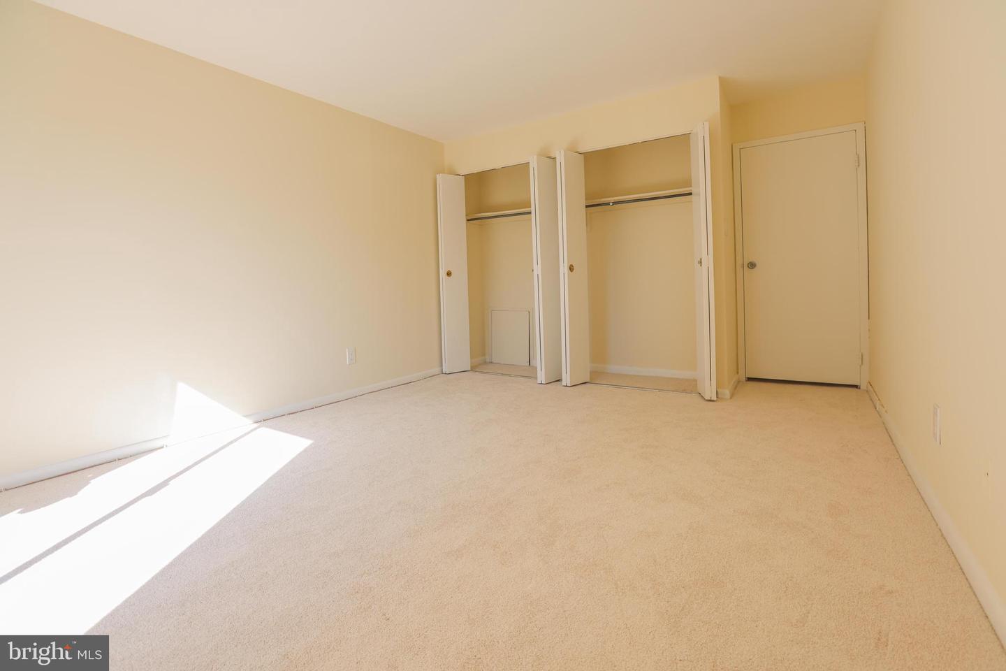 6001 ARLINGTON BLVD #605, FALLS CHURCH, Virginia 22044, 2 Bedrooms Bedrooms, ,2 BathroomsBathrooms,Residential,For sale,6001 ARLINGTON BLVD #605,VAFX2225350 MLS # VAFX2225350