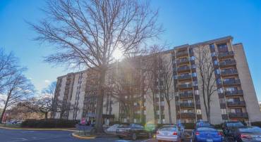 6001 ARLINGTON BLVD #605, FALLS CHURCH, Virginia 22044, 2 Bedrooms Bedrooms, ,2 BathroomsBathrooms,Residential,For sale,6001 ARLINGTON BLVD #605,VAFX2225350 MLS # VAFX2225350