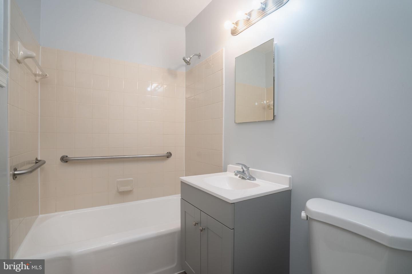 939 LONGFELLOW ST NW #206, WASHINGTON, District Of Columbia 20011, ,1 BathroomBathrooms,Residential,For sale,939 LONGFELLOW ST NW #206,DCDC2188494 MLS # DCDC2188494