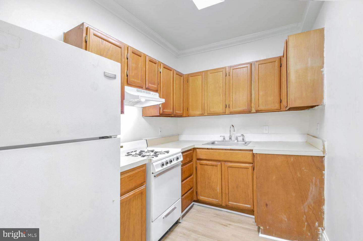 3701 13TH ST NW #10, WASHINGTON, District Of Columbia 20010, 1 Bedroom Bedrooms, ,1 BathroomBathrooms,Residential,For sale,3701 13TH ST NW #10,DCDC2189070 MLS # DCDC2189070