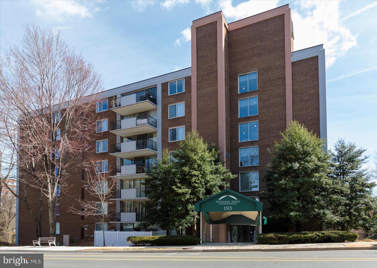 1515 S ARLINGTON RIDGE RD #305, ARLINGTON, Virginia 22202, 2 Bedrooms Bedrooms, ,2 BathroomsBathrooms,Residential,For sale,1515 S ARLINGTON RIDGE RD #305,VAAR2054056 MLS # VAAR2054056