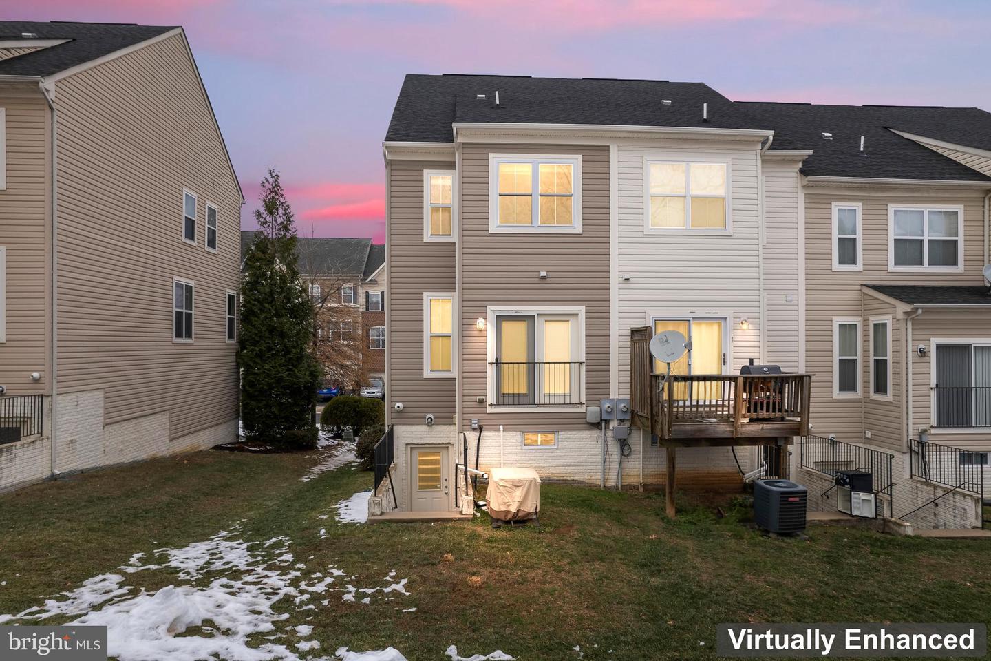 16772 BLACKJACK OAK LN, WOODBRIDGE, Virginia 22191, 2 Bedrooms Bedrooms, ,2 BathroomsBathrooms,Residential,For sale,16772 BLACKJACK OAK LN,VAPW2086108 MLS # VAPW2086108