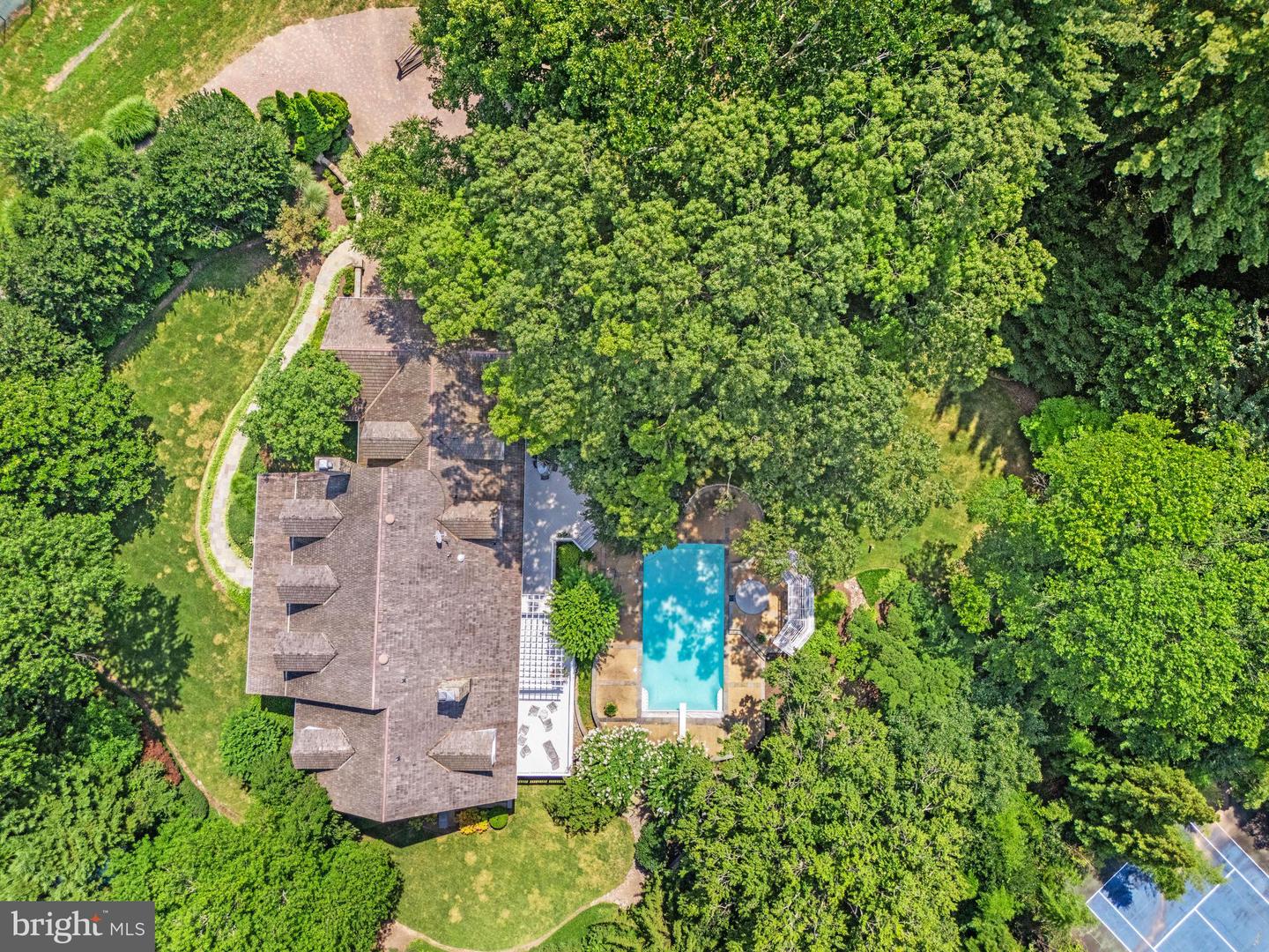 1110 HARVEY RD, MCLEAN, Virginia 22101, 6 Bedrooms Bedrooms, ,6 BathroomsBathrooms,Residential,For sale,1110 HARVEY RD,VAFX2219508 MLS # VAFX2219508