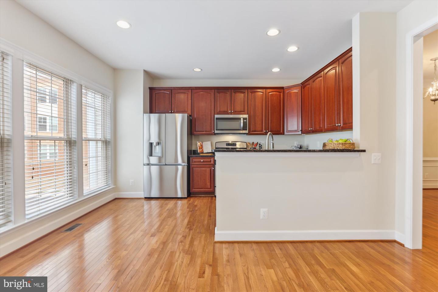 5990 GRAND PAVILION WAY, ALEXANDRIA, Virginia 22303, 4 Bedrooms Bedrooms, ,3 BathroomsBathrooms,Residential,For sale,5990 GRAND PAVILION WAY,VAFX2223306 MLS # VAFX2223306