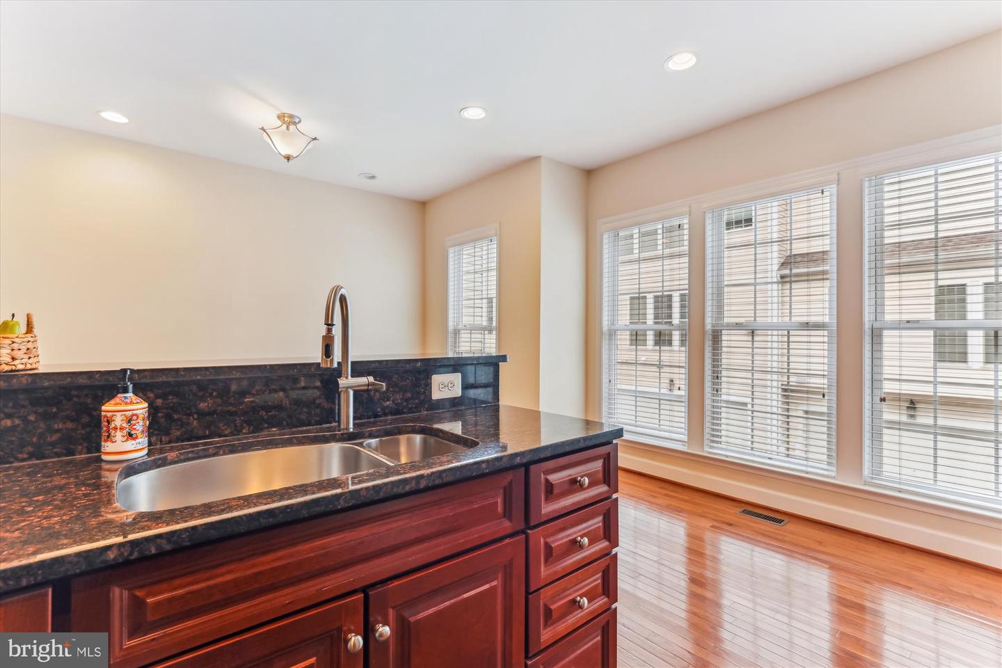 5990 GRAND PAVILION WAY, ALEXANDRIA, Virginia 22303, 4 Bedrooms Bedrooms, ,3 BathroomsBathrooms,Residential,For sale,5990 GRAND PAVILION WAY,VAFX2223306 MLS # VAFX2223306