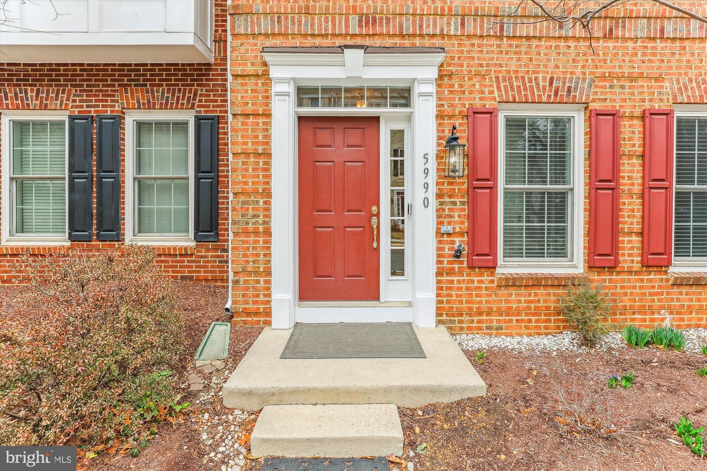 5990 GRAND PAVILION WAY, ALEXANDRIA, Virginia 22303, 4 Bedrooms Bedrooms, ,3 BathroomsBathrooms,Residential,For sale,5990 GRAND PAVILION WAY,VAFX2223306 MLS # VAFX2223306