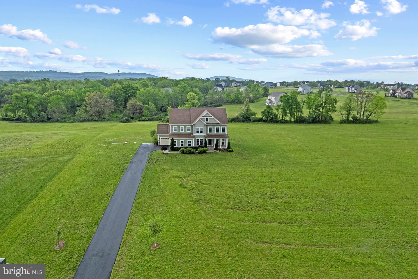 14879 FALCONAIRE PL, LEESBURG, Virginia 20176, 4 Bedrooms Bedrooms, ,4 BathroomsBathrooms,Residential,For sale,14879 FALCONAIRE PL,VALO2089658 MLS # VALO2089658