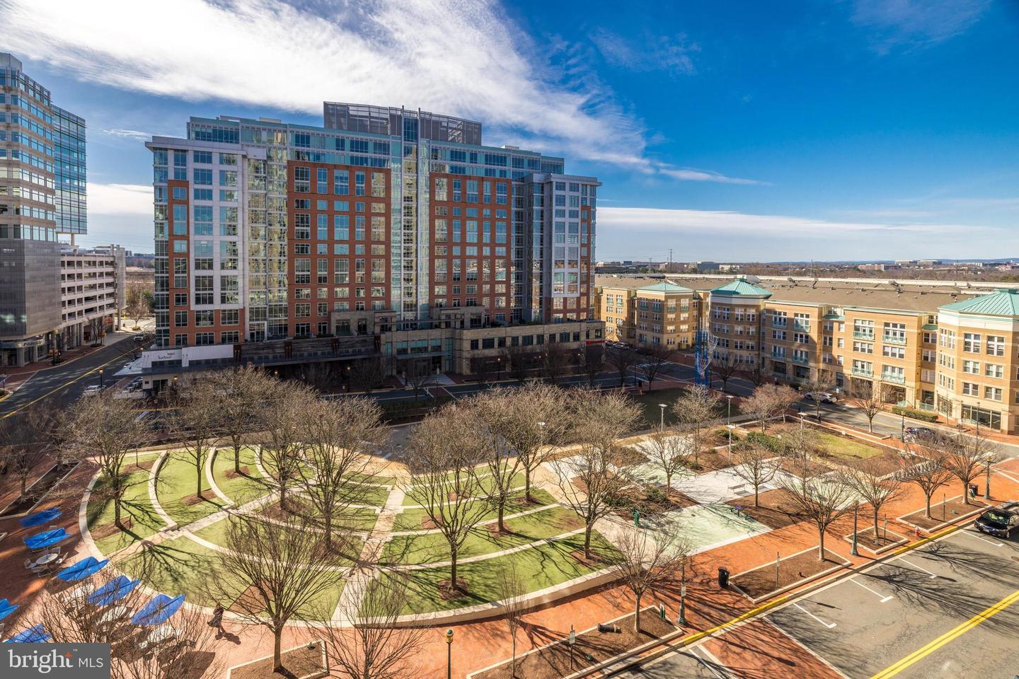 11990 MARKET ST #702, RESTON, Virginia 20190, 3 Bedrooms Bedrooms, ,3 BathroomsBathrooms,Residential,For sale,11990 MARKET ST #702,VAFX2226474 MLS # VAFX2226474