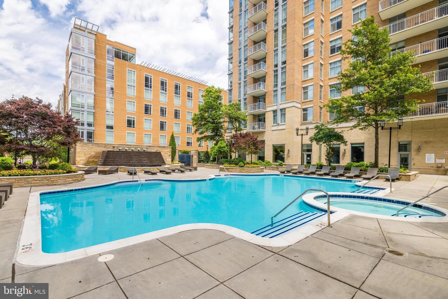 11990 MARKET ST #702, RESTON, Virginia 20190, 3 Bedrooms Bedrooms, ,3 BathroomsBathrooms,Residential,For sale,11990 MARKET ST #702,VAFX2226474 MLS # VAFX2226474