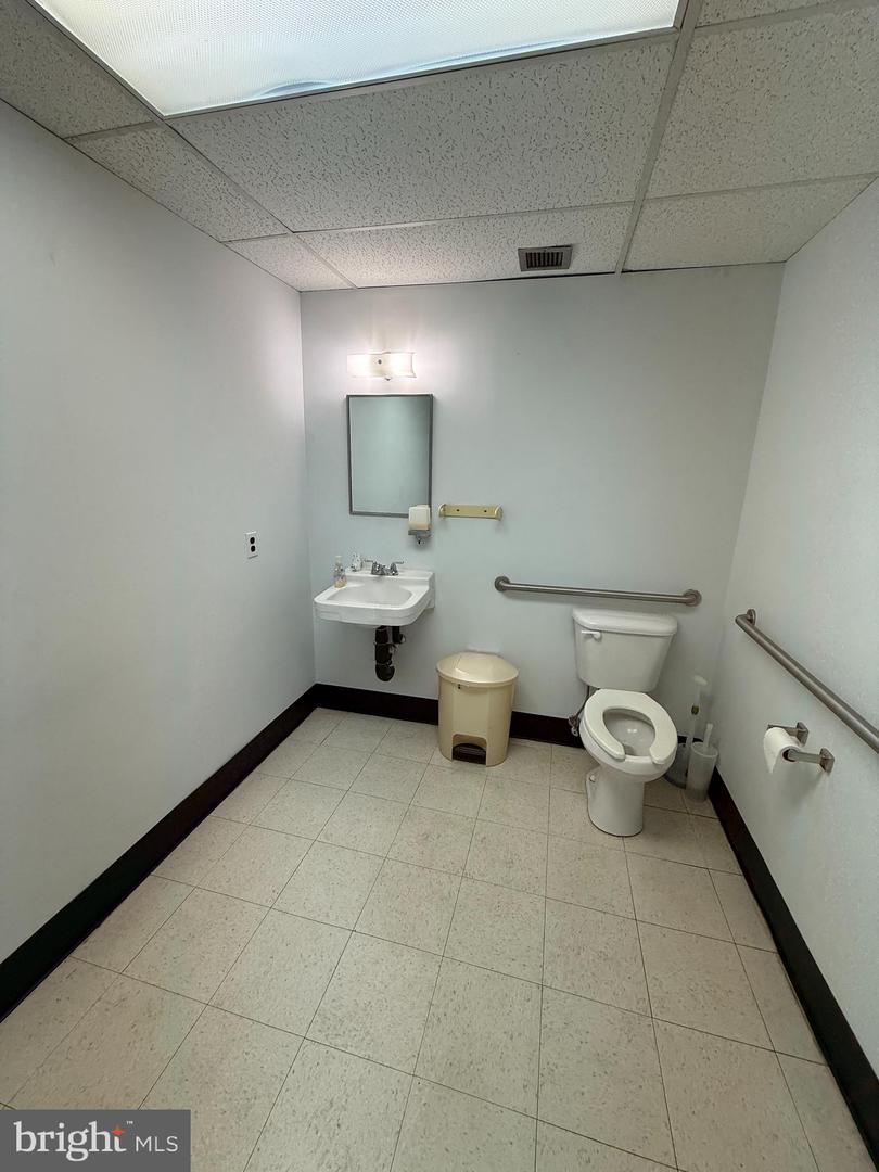3705 S GEORGE MASON DR #C6S, FALLS CHURCH, Virginia 22041, ,Land,For sale,3705 S GEORGE MASON DR #C6S,VAFX2226420 MLS # VAFX2226420