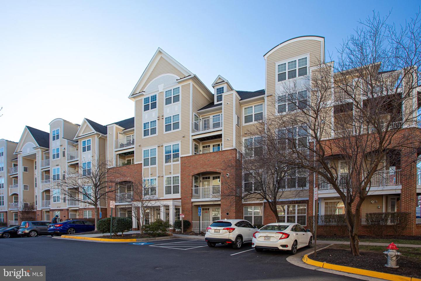 2710 BELLFOREST CT #101, VIENNA, Virginia 22180, 2 Bedrooms Bedrooms, 5 Rooms Rooms,1 BathroomBathrooms,Residential,For sale,2710 BELLFOREST CT #101,VAFX2215558 MLS # VAFX2215558