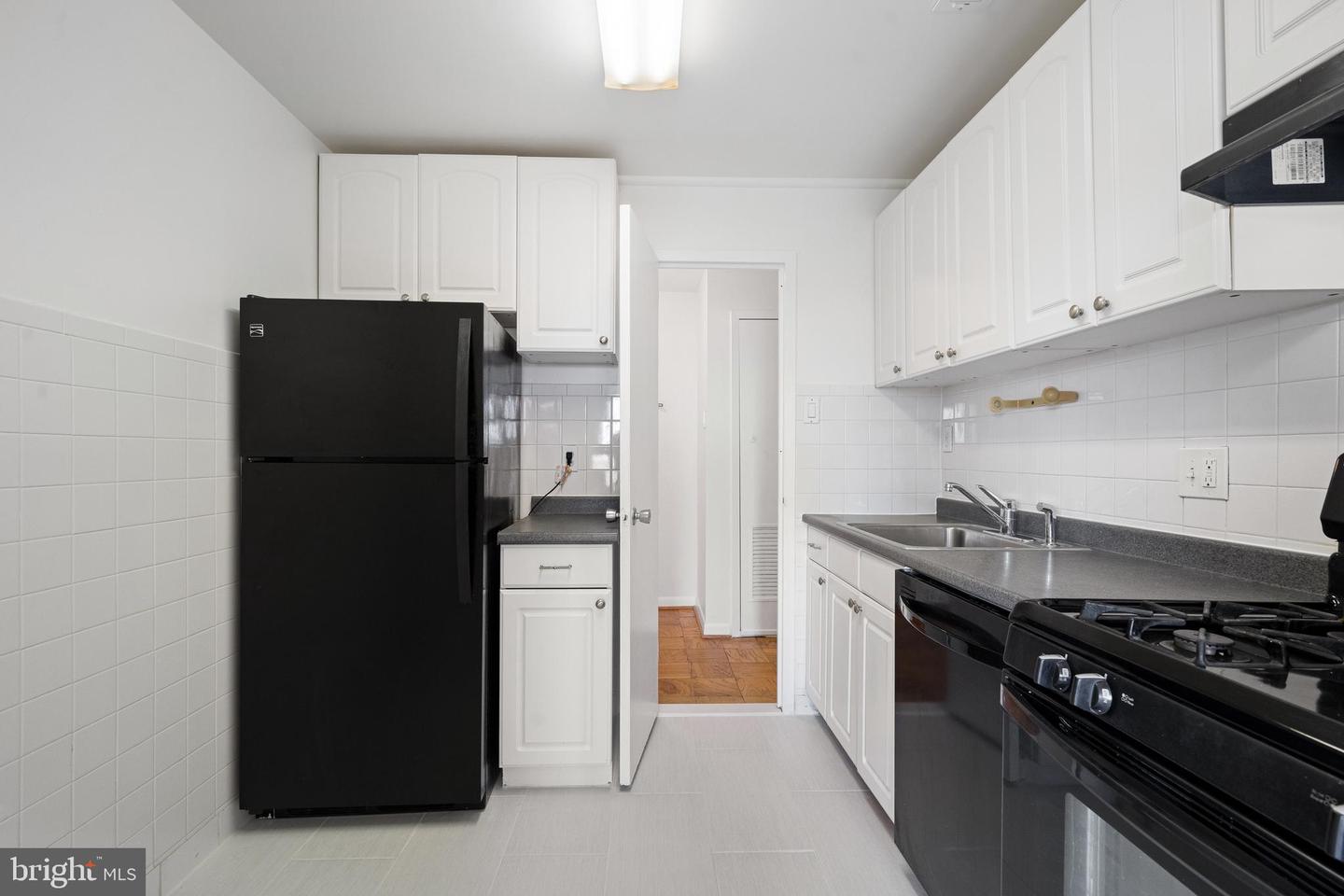 3100 S MANCHESTER ST #814, FALLS CHURCH, Virginia 22044, 1 Bedroom Bedrooms, ,1 BathroomBathrooms,Residential,For sale,3100 S MANCHESTER ST #814,VAFX2224660 MLS # VAFX2224660