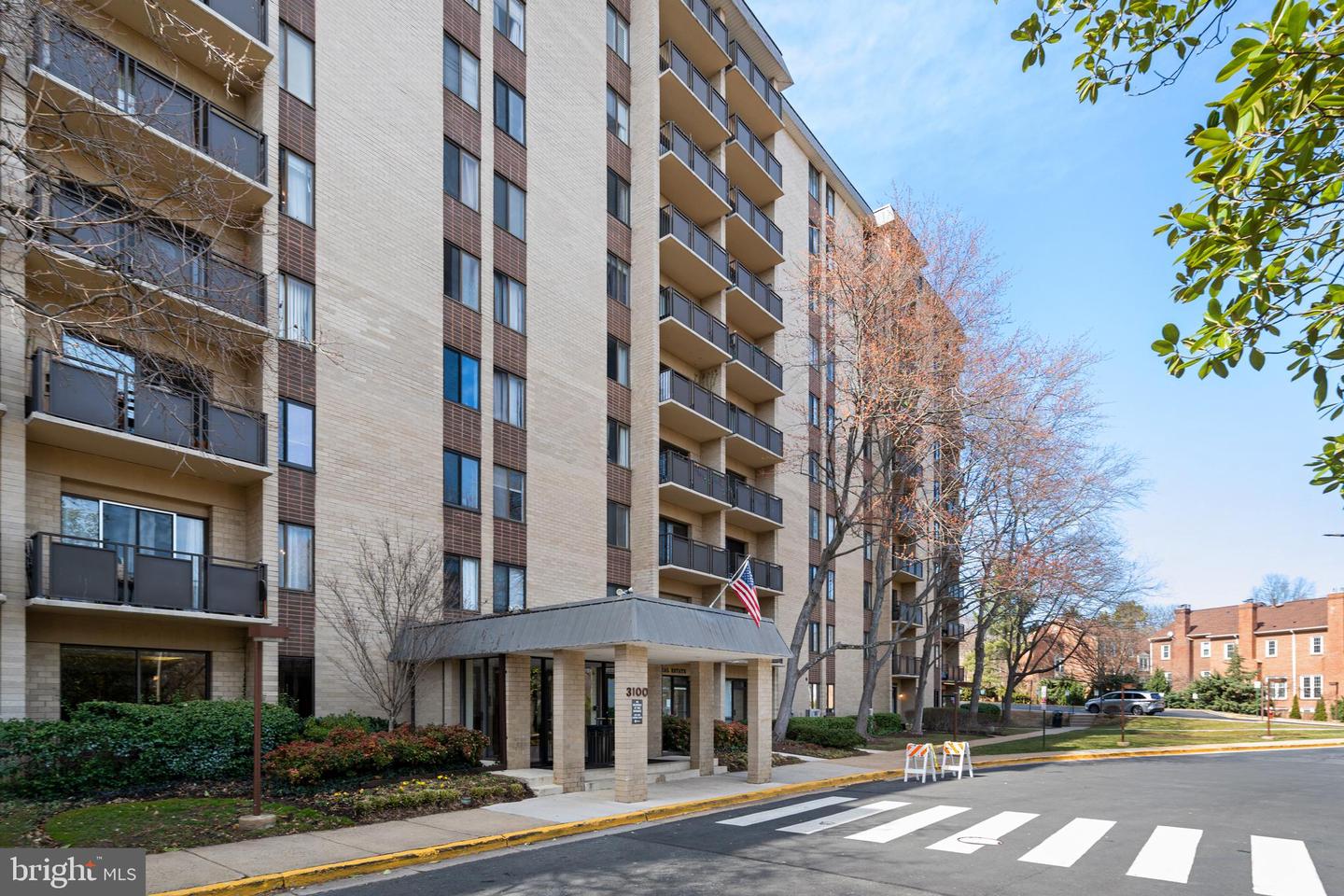 3100 S MANCHESTER ST #814, FALLS CHURCH, Virginia 22044, 1 Bedroom Bedrooms, ,1 BathroomBathrooms,Residential,For sale,3100 S MANCHESTER ST #814,VAFX2224660 MLS # VAFX2224660