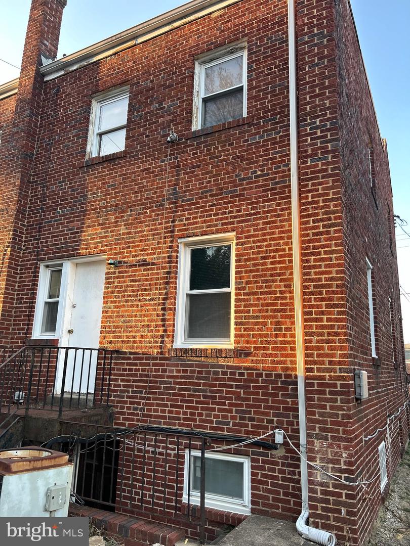 3981 BLAINE ST NE, WASHINGTON, District Of Columbia 20019, 3 Bedrooms Bedrooms, ,1 BathroomBathrooms,Residential,For sale,3981 BLAINE ST NE,DCDC2189280 MLS # DCDC2189280