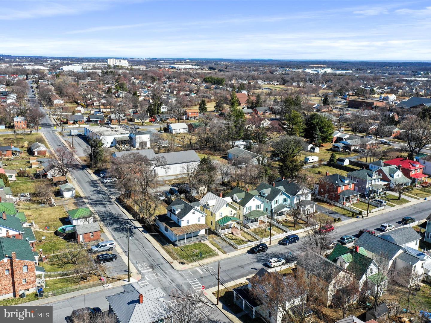 304 VIRGINIA AVE, WINCHESTER, Virginia 22601, 3 Bedrooms Bedrooms, ,2 BathroomsBathrooms,Residential,For sale,304 VIRGINIA AVE,VAWI2007286 MLS # VAWI2007286