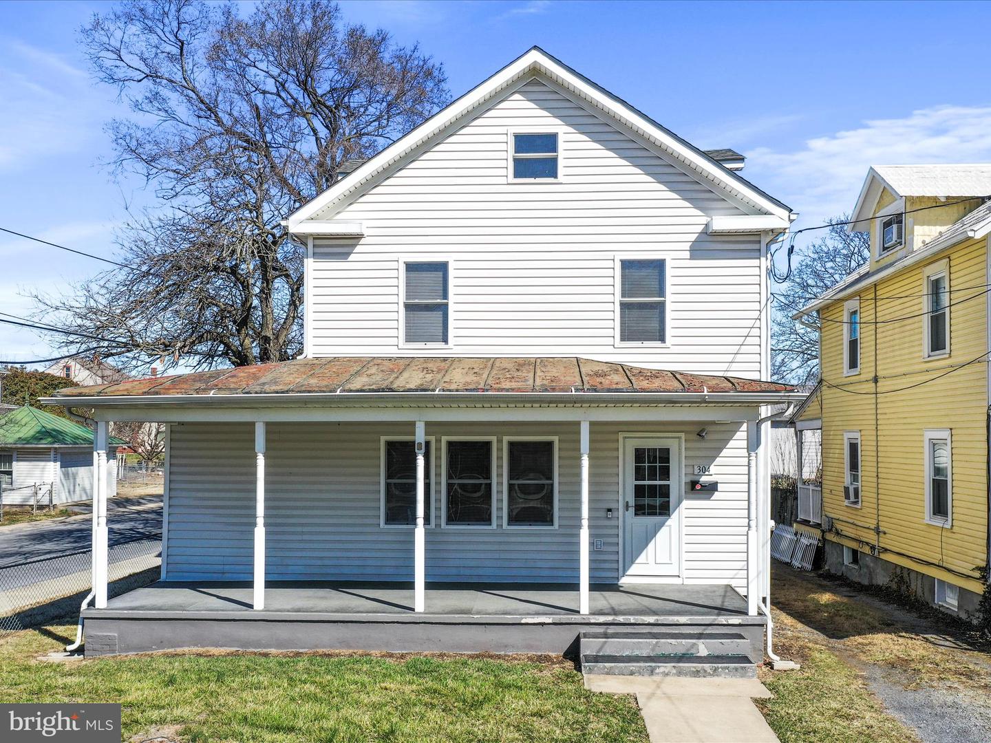 304 VIRGINIA AVE, WINCHESTER, Virginia 22601, 3 Bedrooms Bedrooms, ,2 BathroomsBathrooms,Residential,For sale,304 VIRGINIA AVE,VAWI2007286 MLS # VAWI2007286