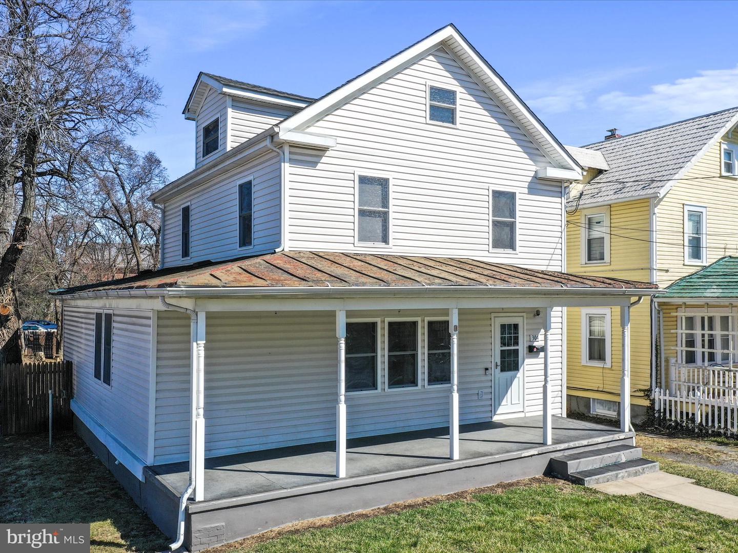 304 VIRGINIA AVE, WINCHESTER, Virginia 22601, 3 Bedrooms Bedrooms, ,2 BathroomsBathrooms,Residential,For sale,304 VIRGINIA AVE,VAWI2007286 MLS # VAWI2007286